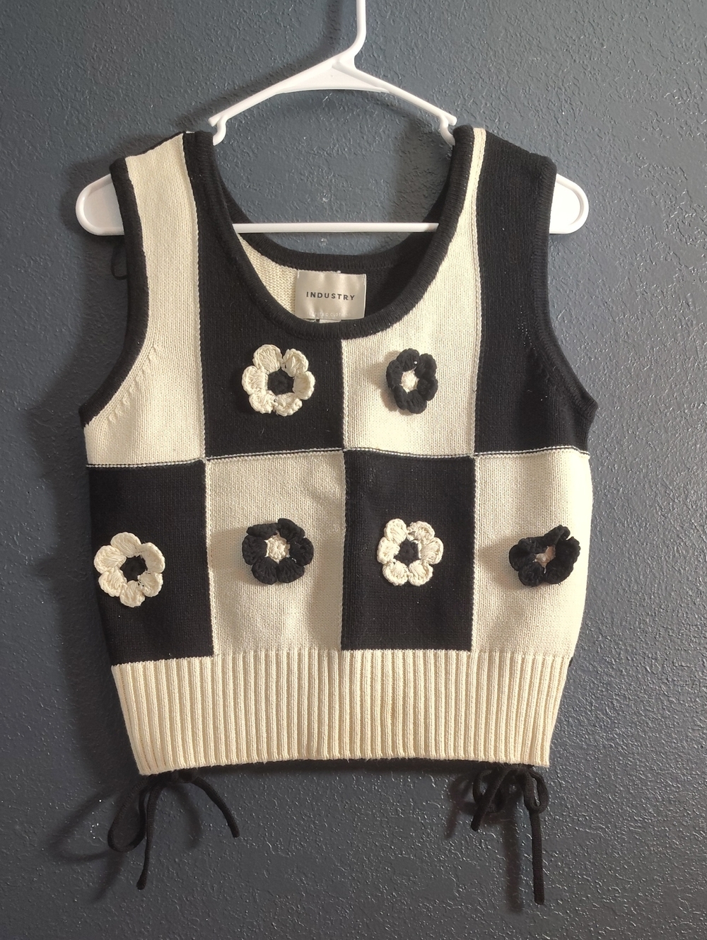 Checkerboard Coastal Grandma Y2k 90s Knit Vest with Crochet Flowers